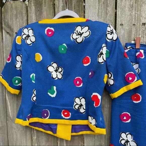 Vintage Carlisle Skirt Set Size 8 Blazer and Pencil Skirt in Bold Floral Print - Picture 5 of 12